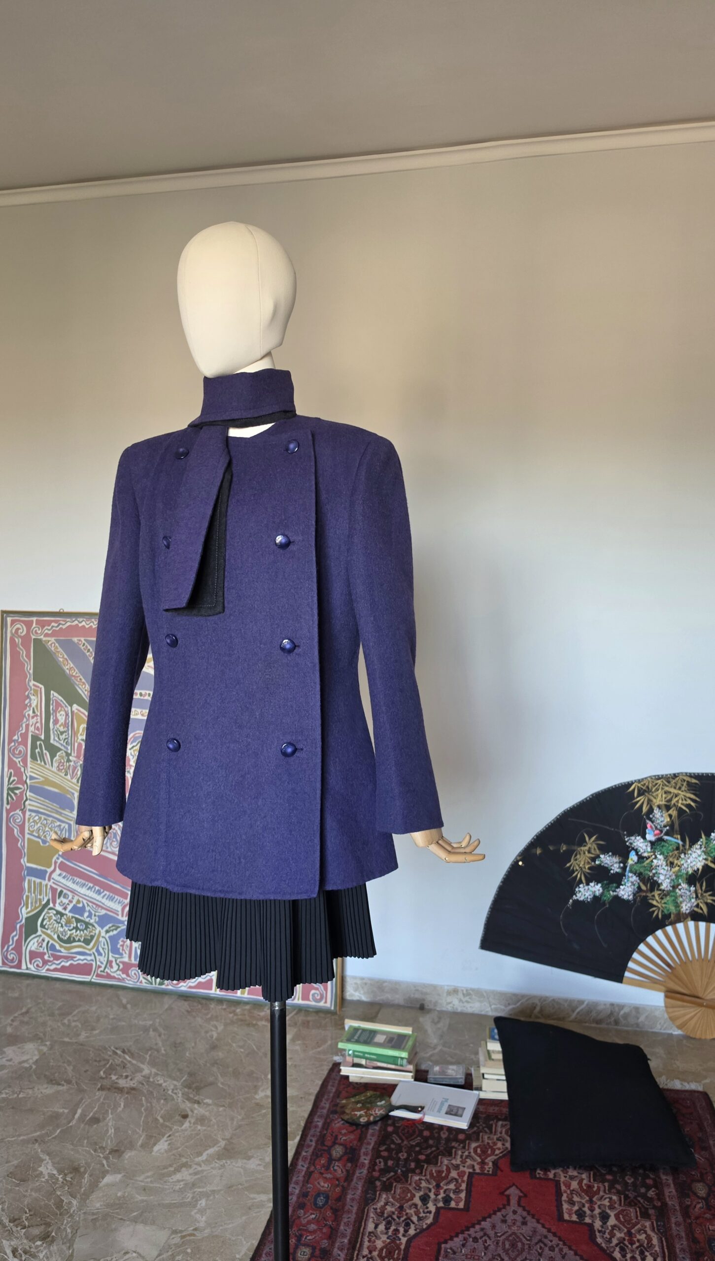 Giacca capospalla vintage anni 80 by Pierre Cardin Paris in Pura Lana viola/grigia