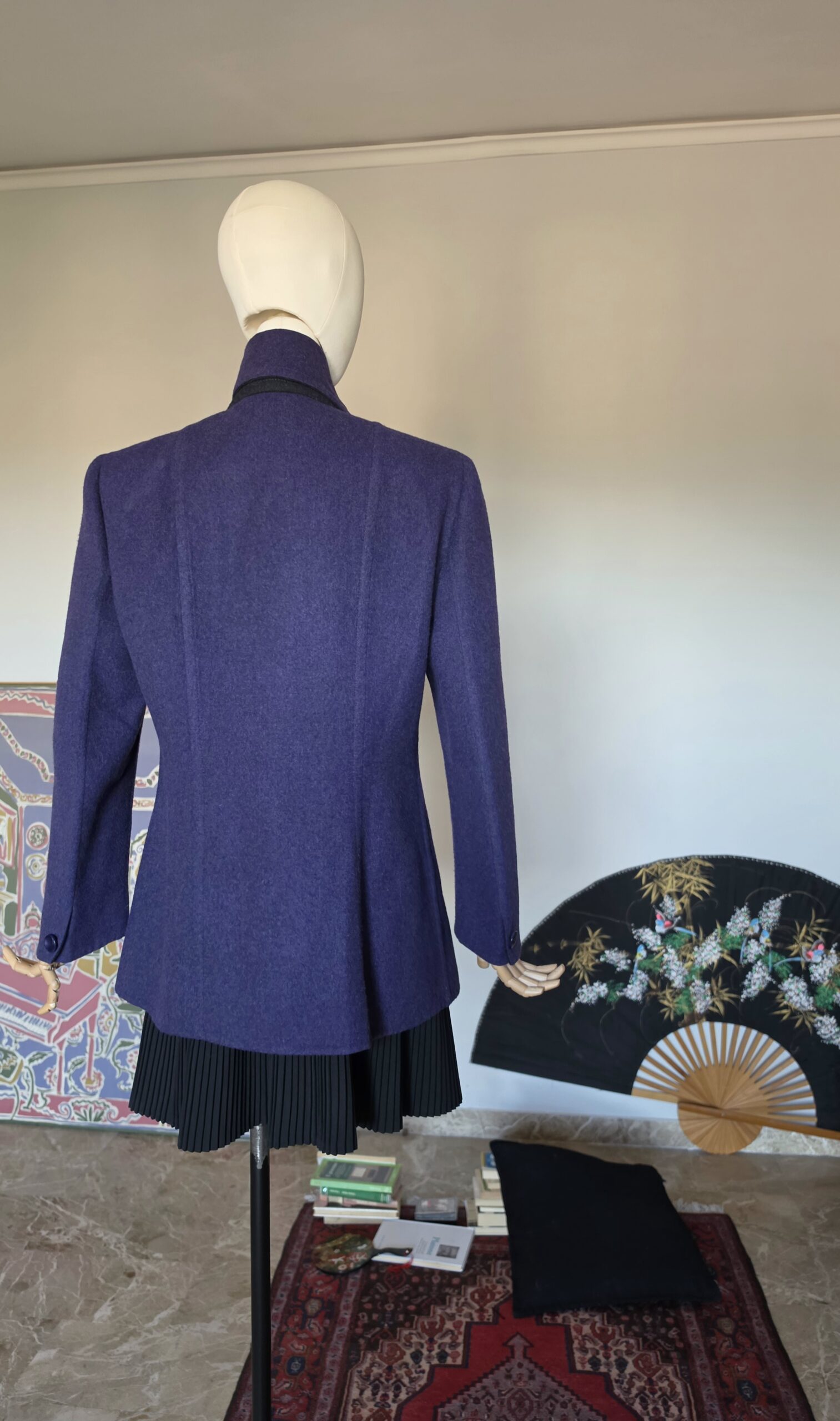 Giacca capospalla vintage anni 80 by Pierre Cardin Paris in Pura Lana viola/grigia - immagine 13